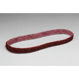BANDE ABRASIVE DE TRAITEMENT DES SURFACES SCOTCH-BRITE, MOYEN, 1/2 X 24''