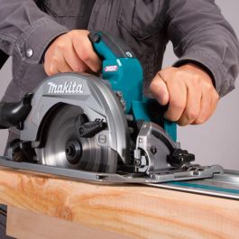 MAKITA HS003GZ Scie circulaire 7-1/4 po li-ion 40 V MAX XGT avec moteur sans balai et AWS