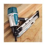 MAKITA AN943 Cloueuse de charpente 3-1/2 po